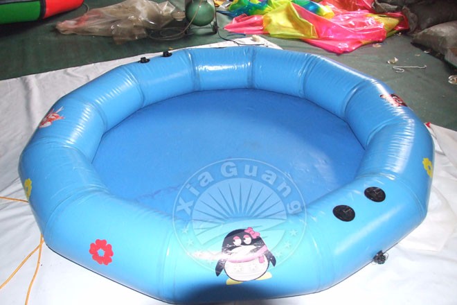 板桥镇企鹅充气水池